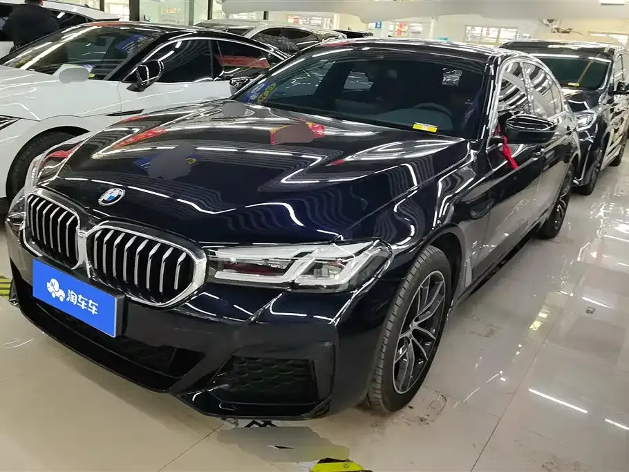 BMW 5 Series — фото 1