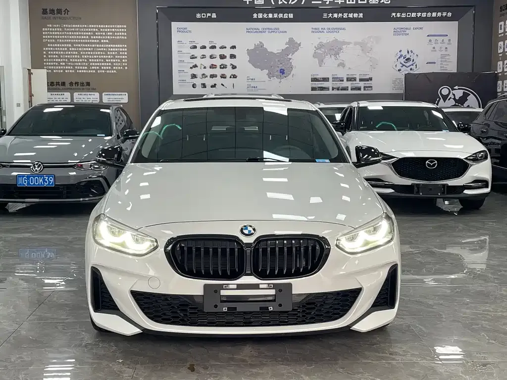 BMW 1 Series 2022 из CN, фото 10
