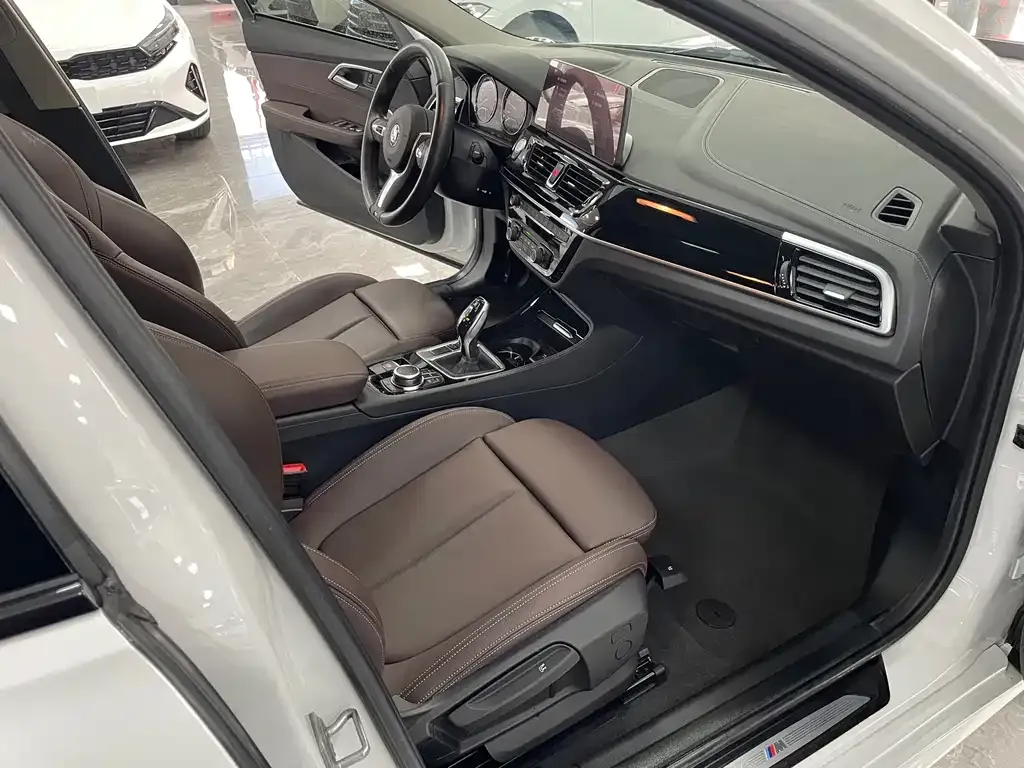 BMW 1 Series 2022 из CN, фото 9