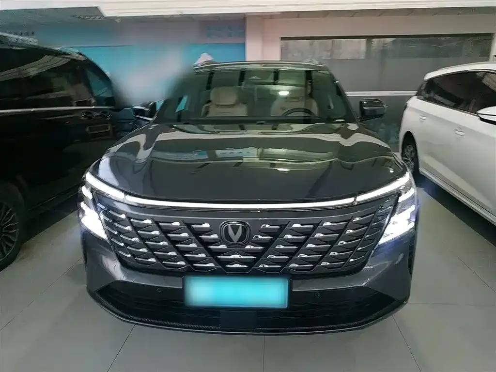 Changan CS75PLUS 2024 из CN, фото 4