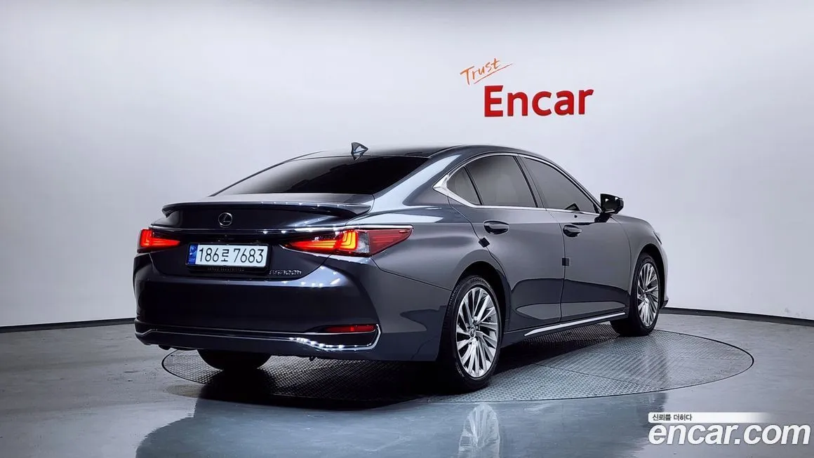 Lexus ES 2026 из KR, фото 2