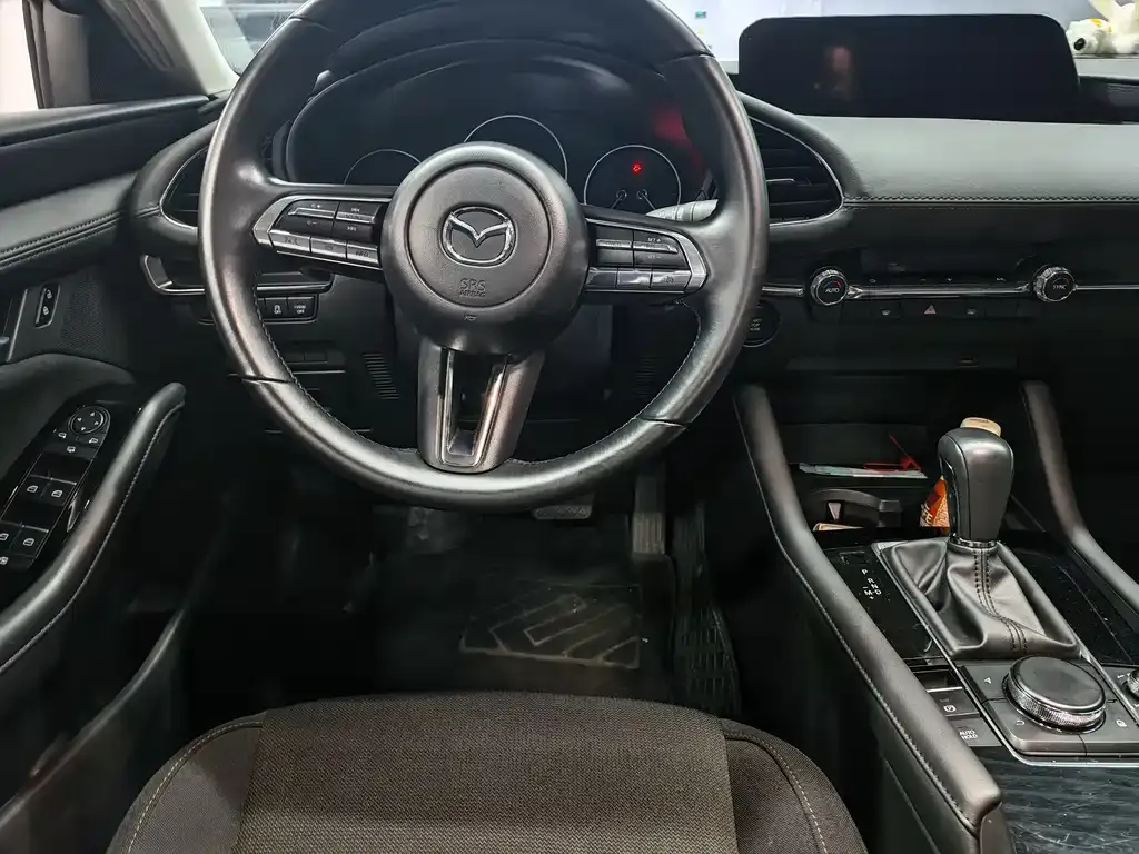 Mazda 3 Axela 2024 из CN, фото 5
