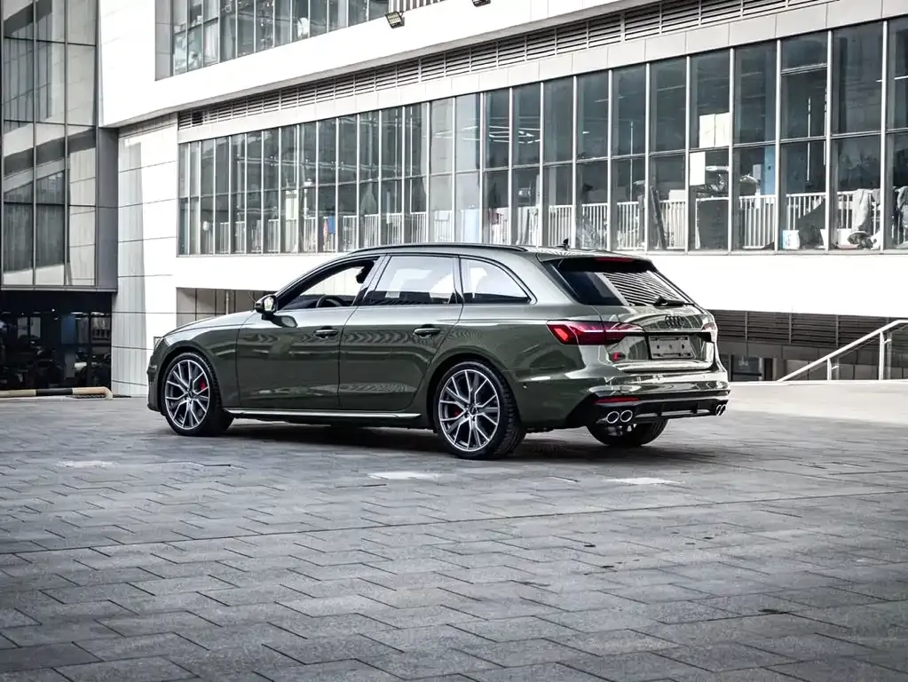 Audi S4 2024 из CN, фото 8