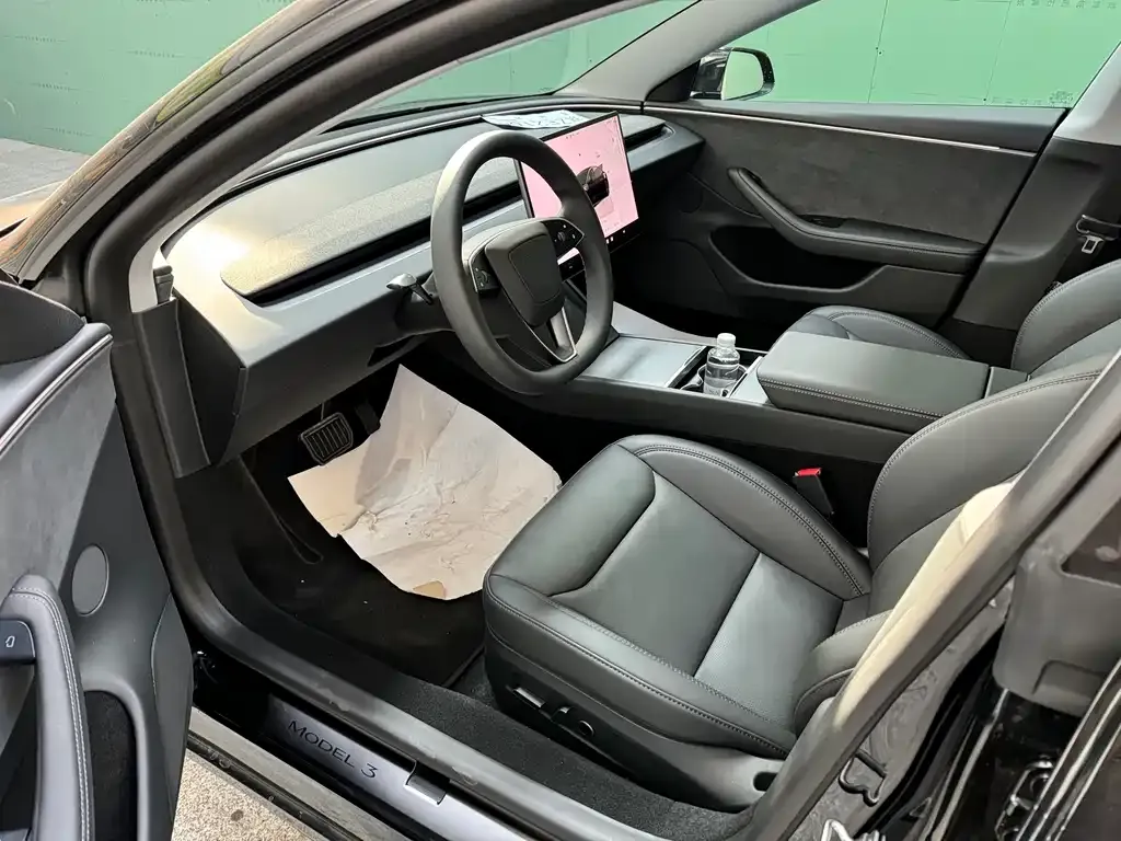 Tesla Model 3 2025 из CN, фото 5