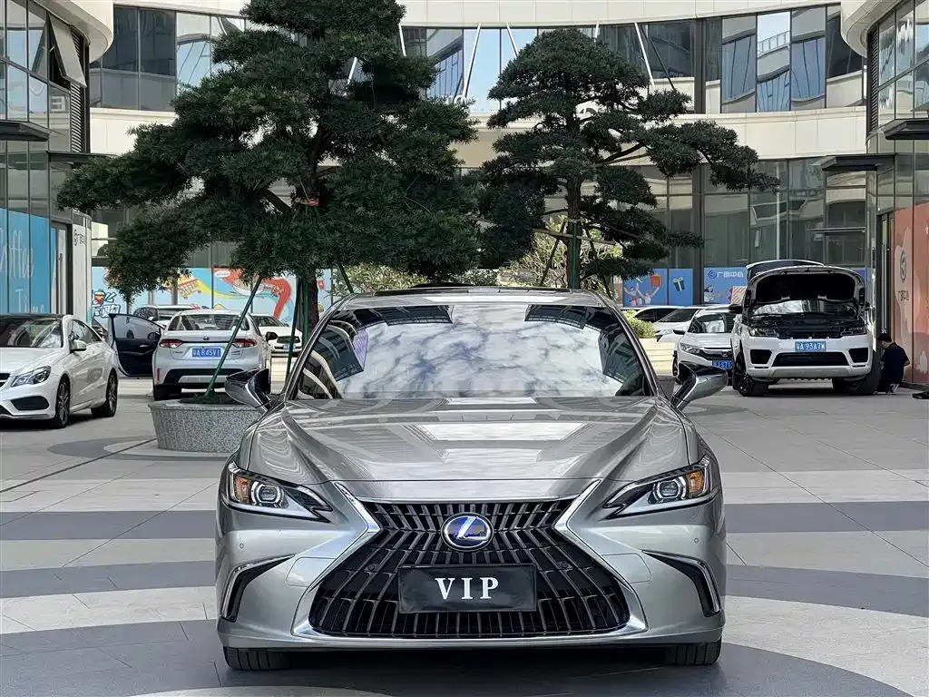 Lexus ES — фото 9