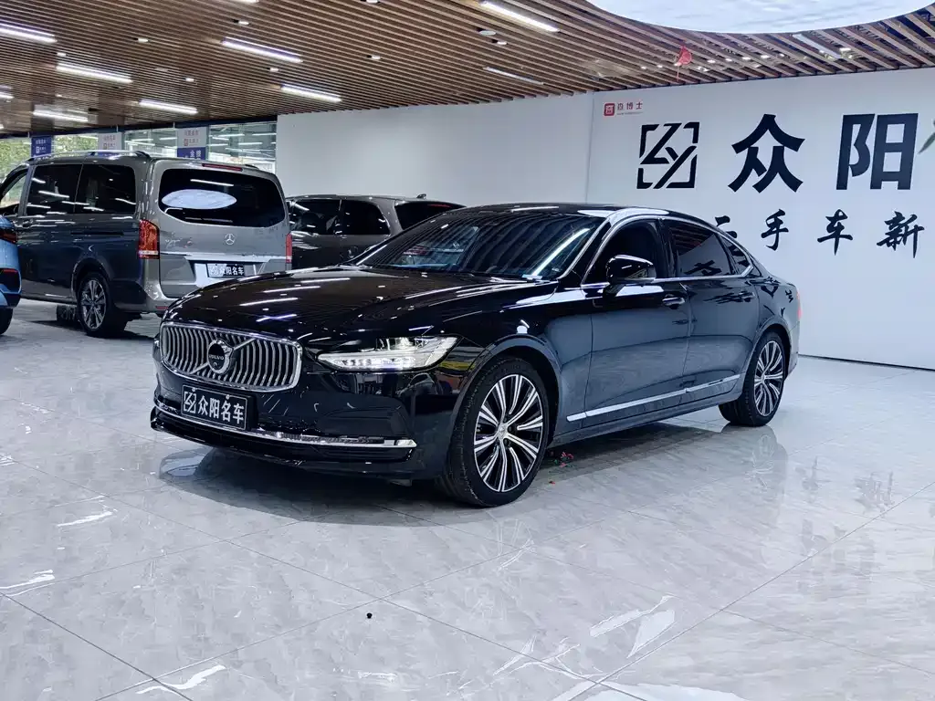Volvo S90 2024 из CN, фото 1