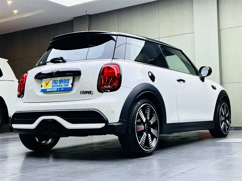 MINI Cooper (3-door) 2023 из CN, фото 7