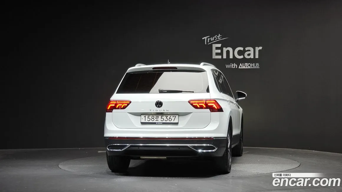Volkswagen Tiguan — фото 8