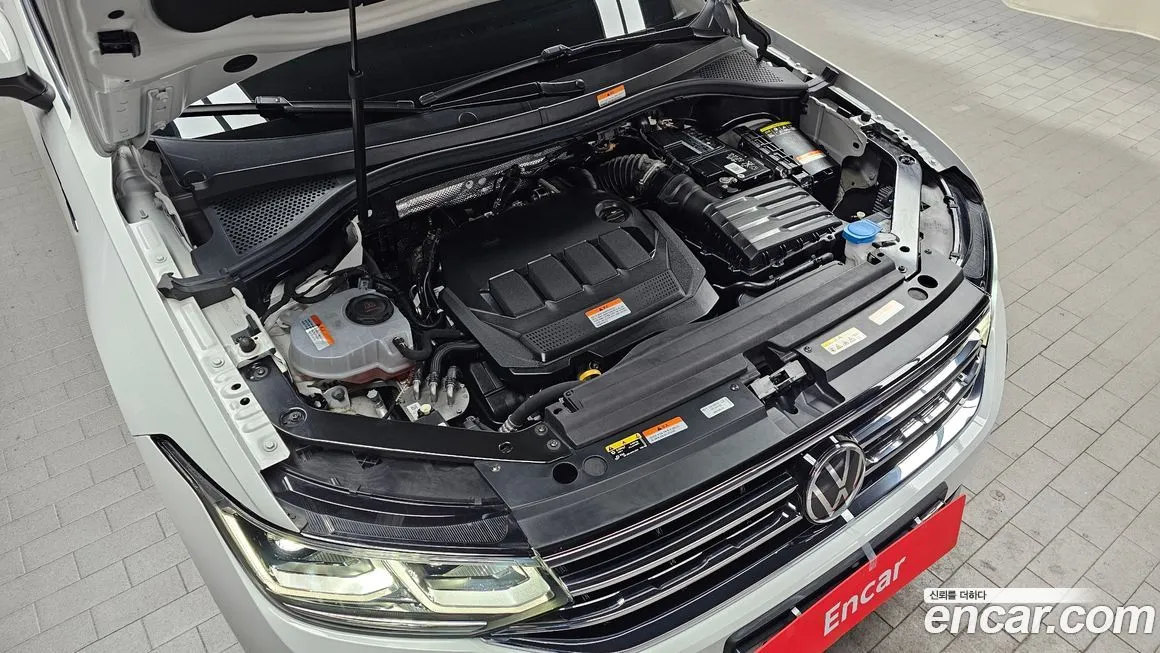 Volkswagen Tiguan — фото 5
