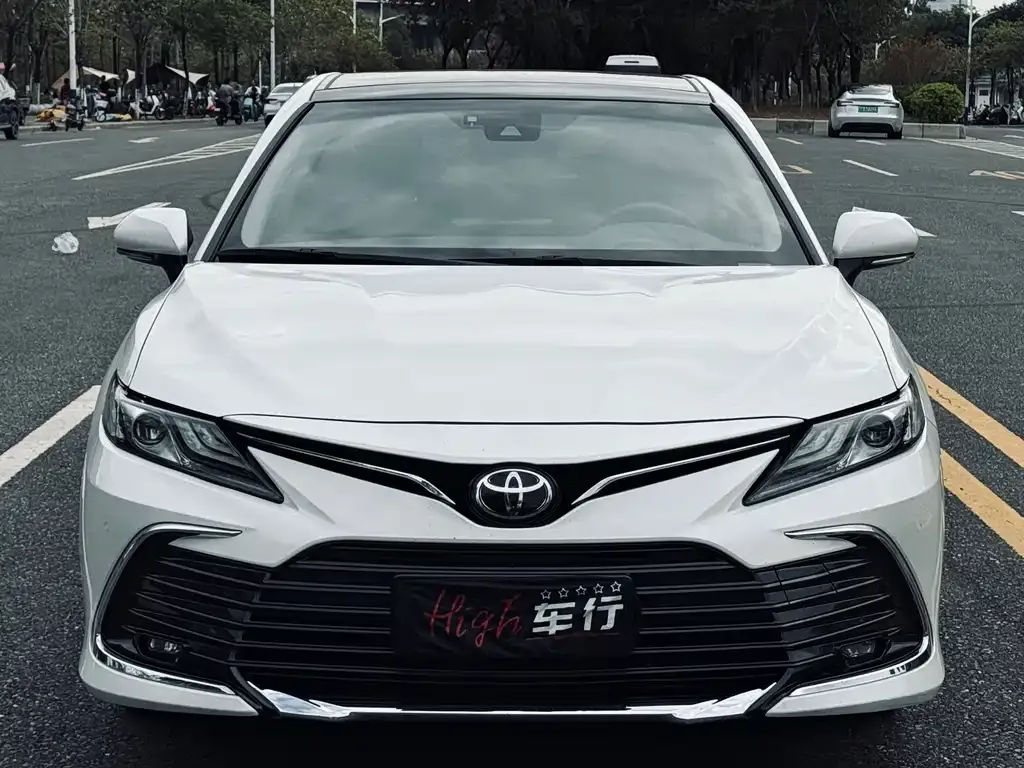 Toyota Camry 2023 из CN, фото 5