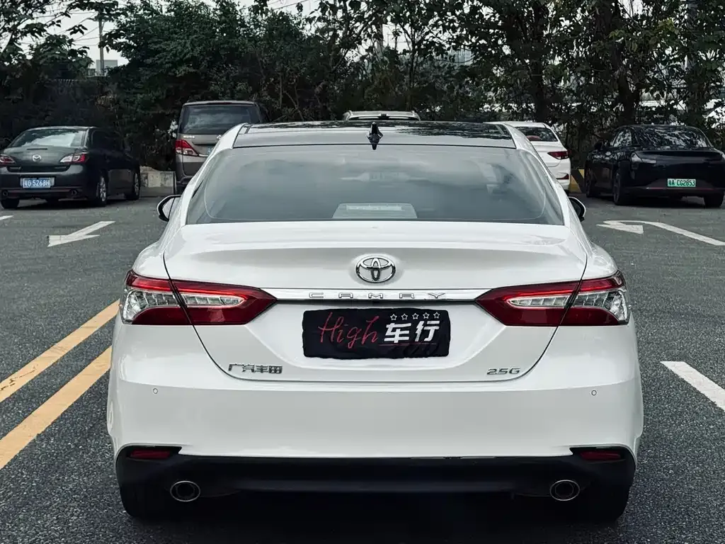 Toyota Camry 2023 из CN, фото 6