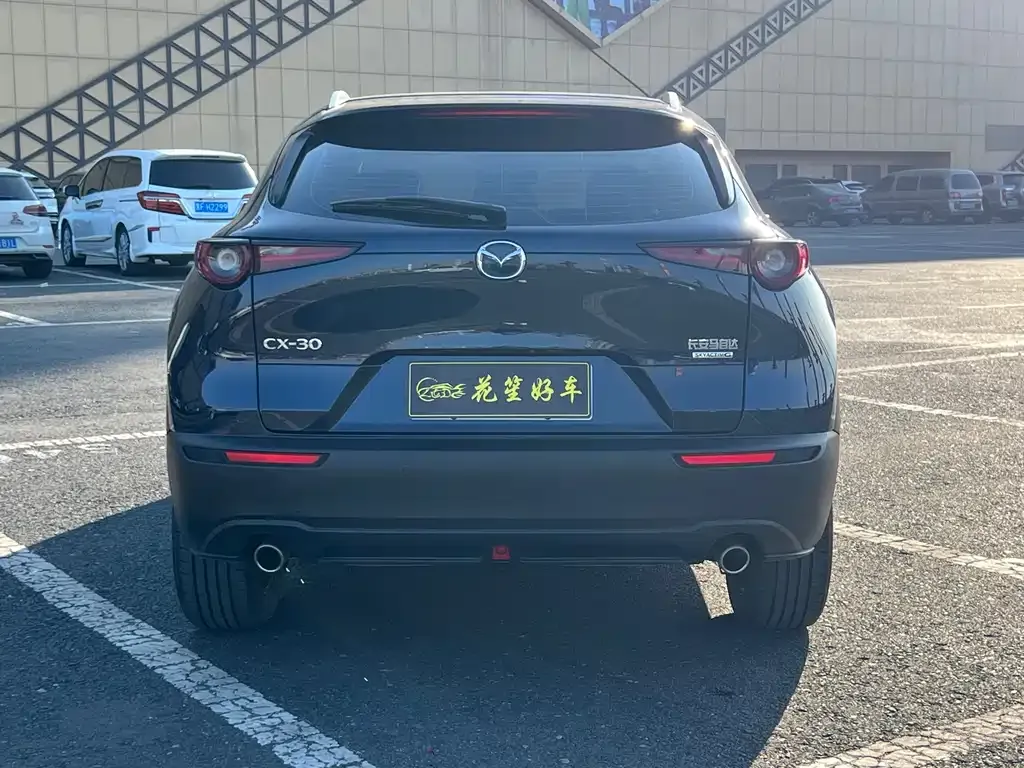Mazda CX-30 2022 из CN, фото 3