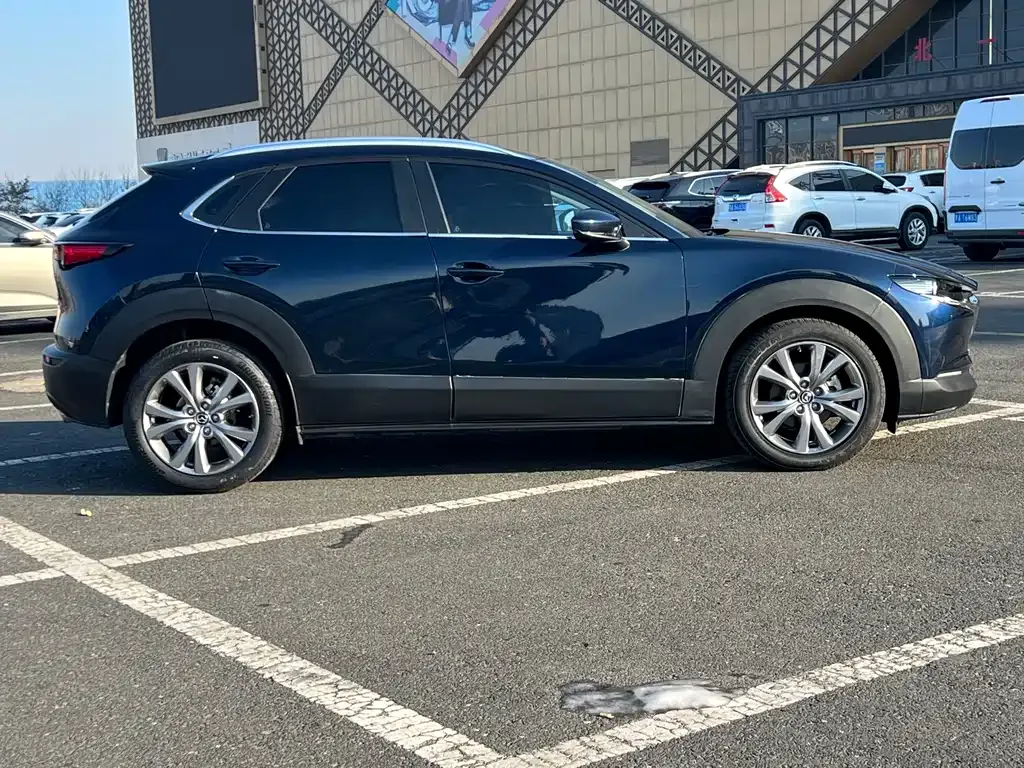 Mazda CX-30 2022 из CN, фото 8