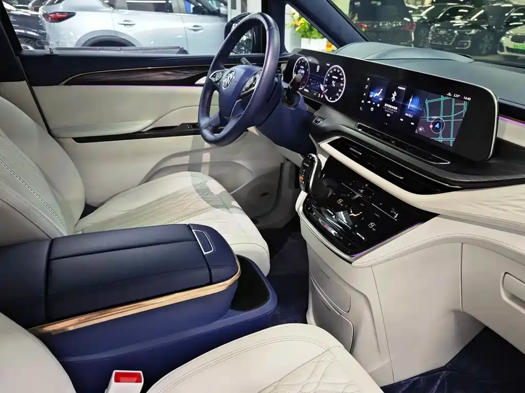 Buick GL8 2021 из CN, фото 6