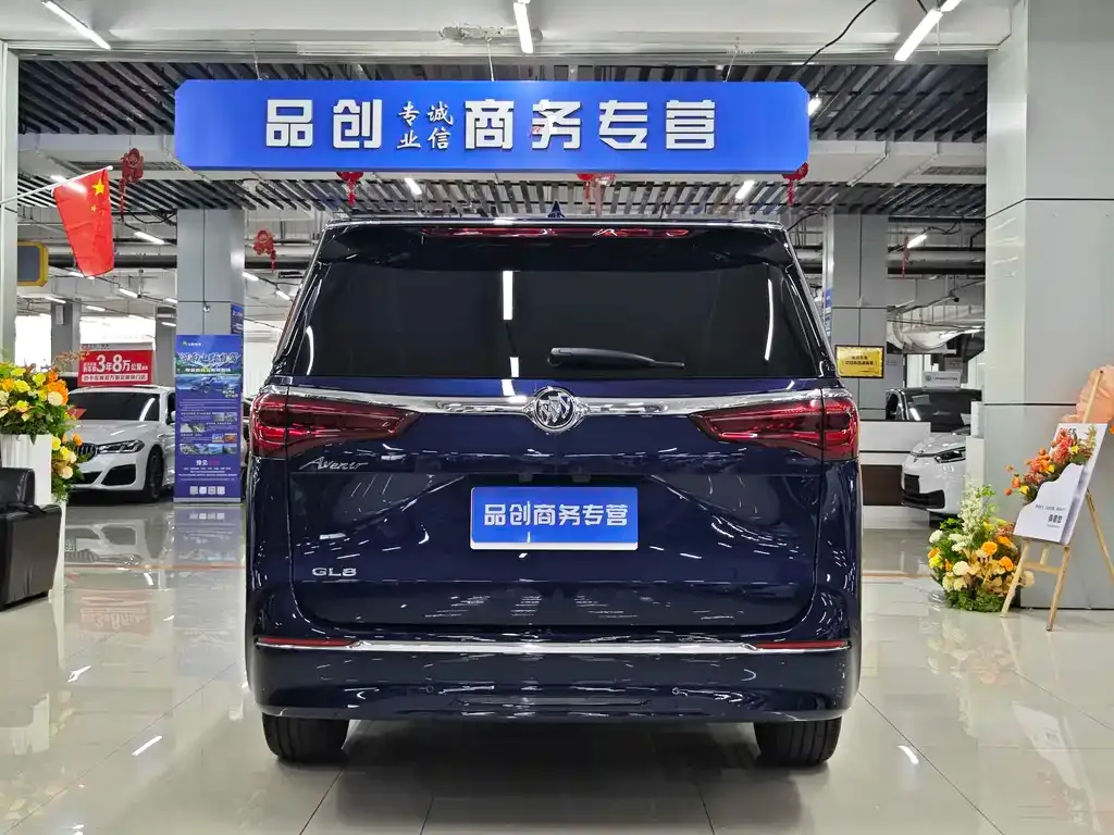Buick GL8 2021 из CN, фото 3