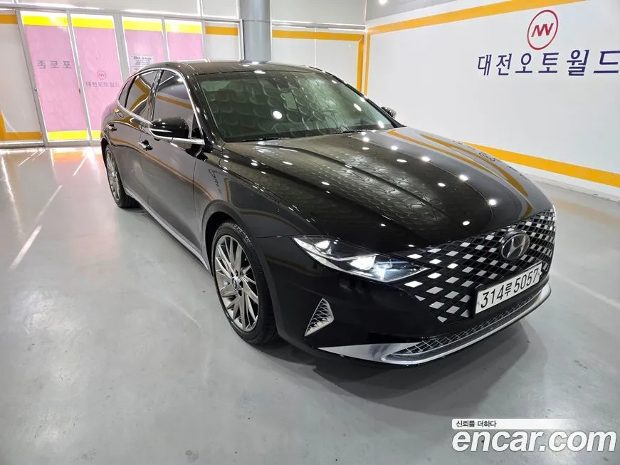 Hyundai Grandeur — фото 1