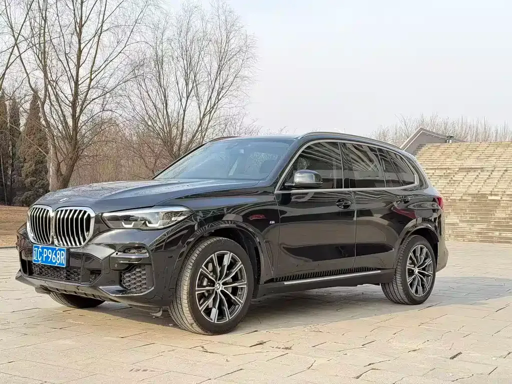 BMW X5 (Import) — фото 1