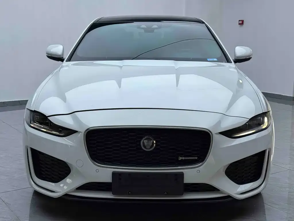 Jaguar XEL — фото 2