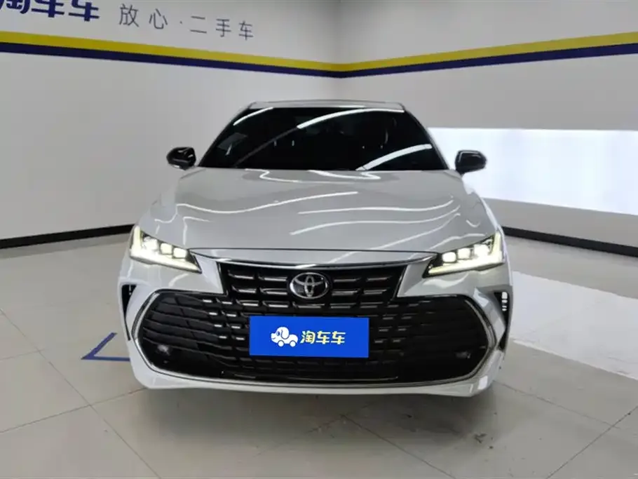 Toyota Avalon 2023 из CN, фото 2