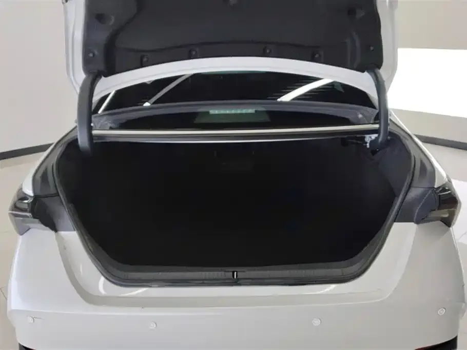 Toyota Avalon 2023 из CN, фото 4