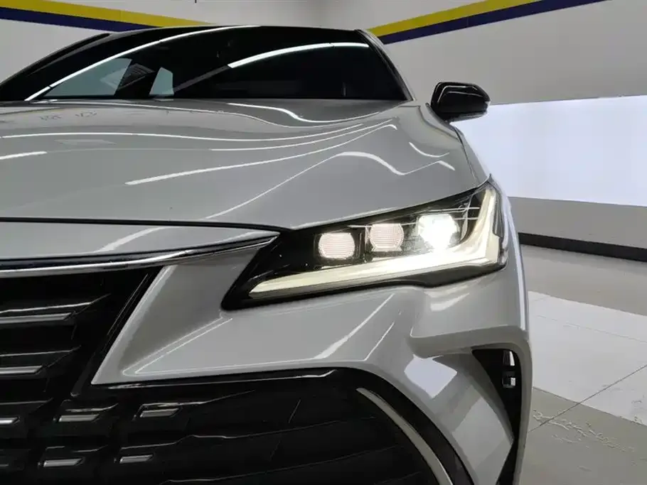 Toyota Avalon 2023 из CN, фото 5