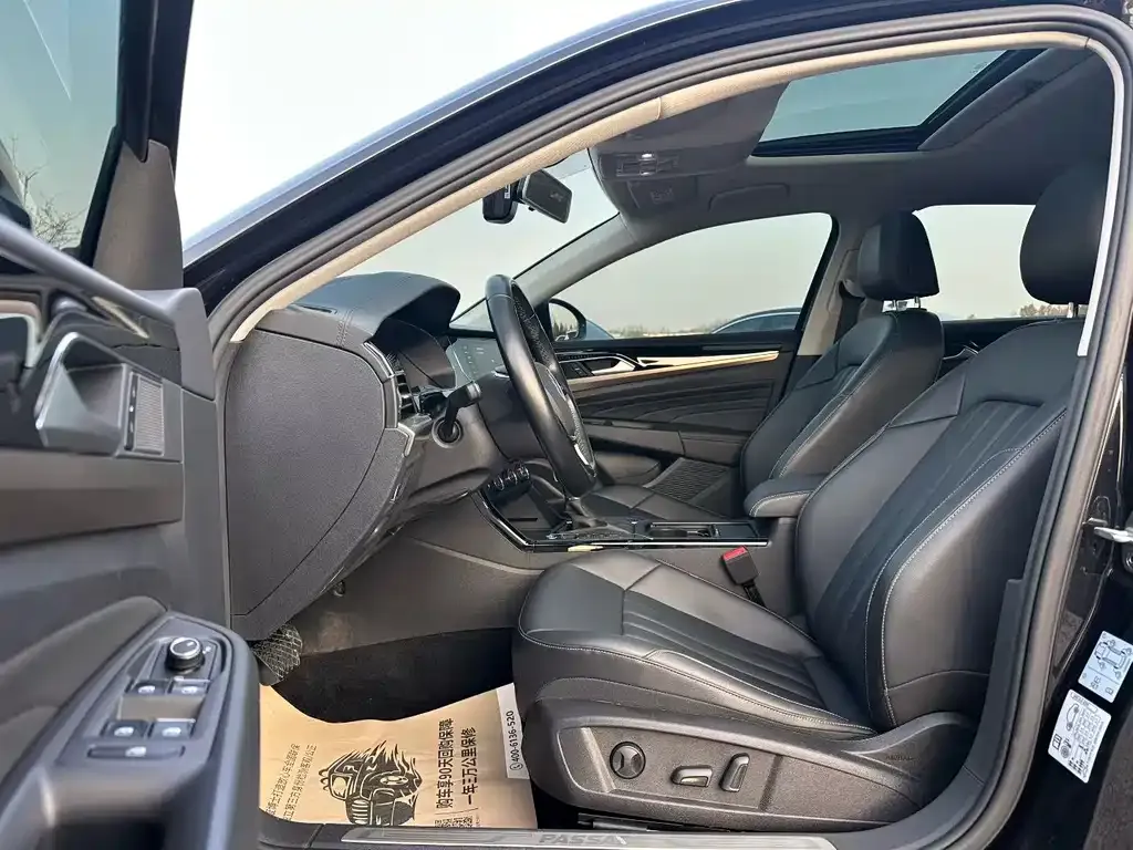 Volkswagen Passat — фото 6