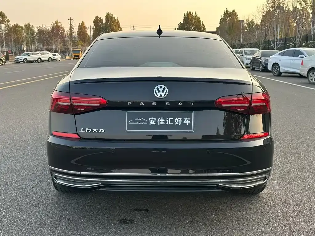 Volkswagen Passat — фото 4