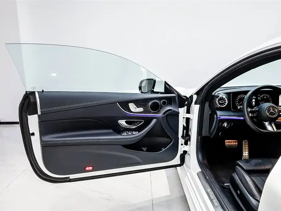 Mercedes-Benz E-Class (Import) — фото 7