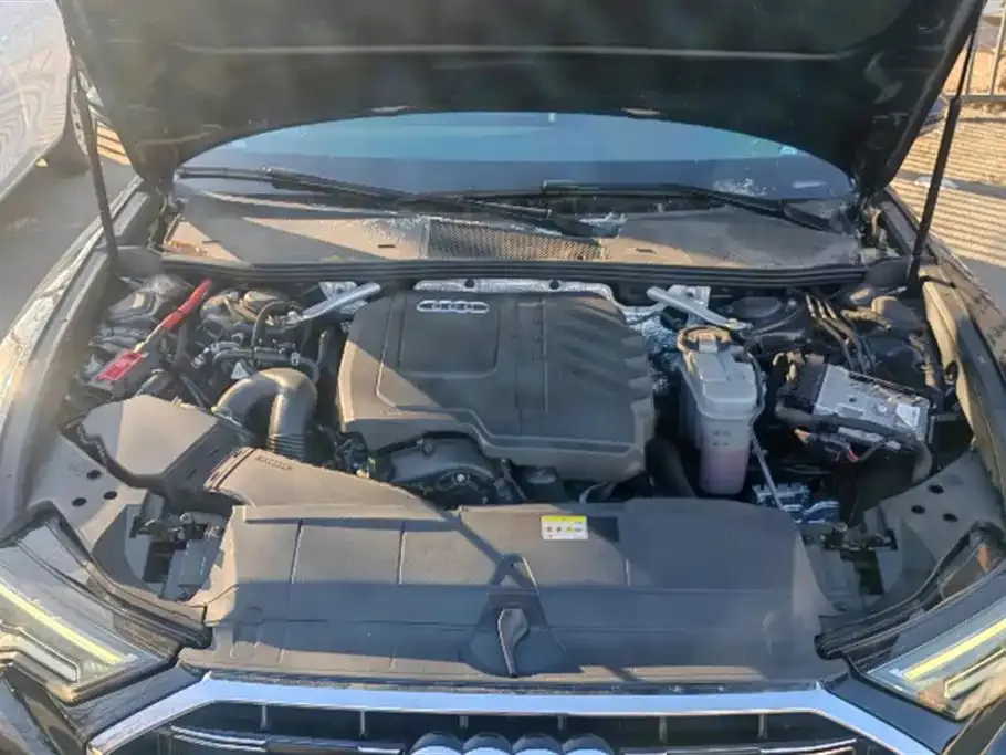 Audi A6L 2023 из CN, фото 4