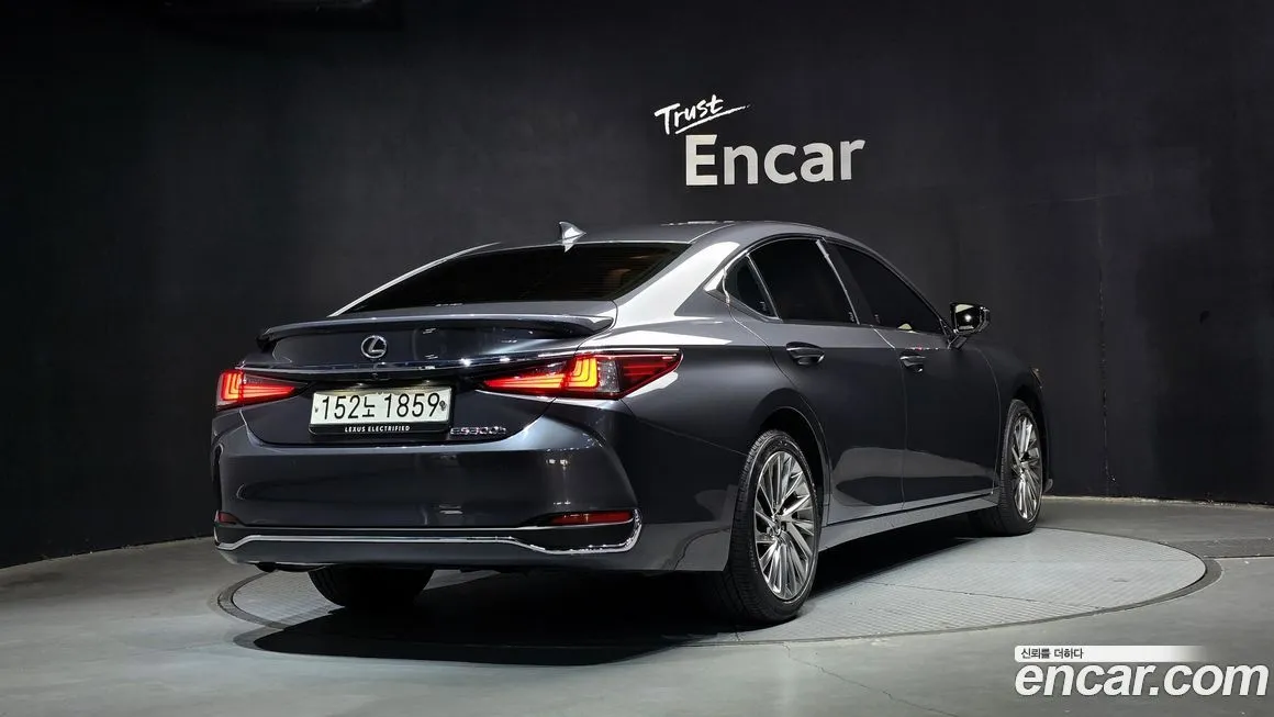 Lexus ES 2025 из KR, фото 2