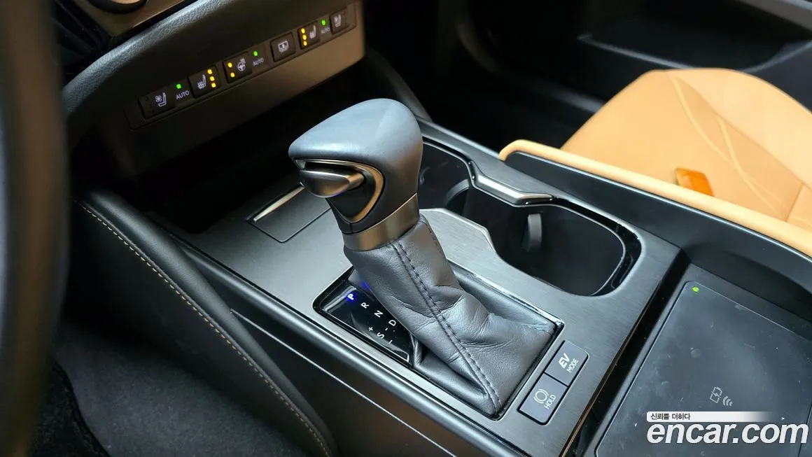 Lexus ES 2025 из KR, фото 9