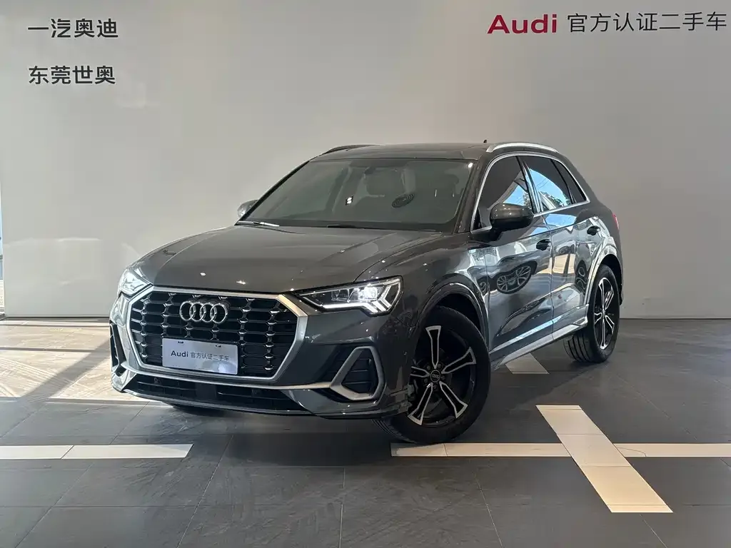 Audi Q3 — фото 1