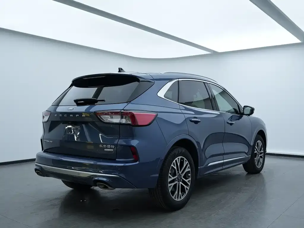 Ford Escape 2022 из CN, фото 8