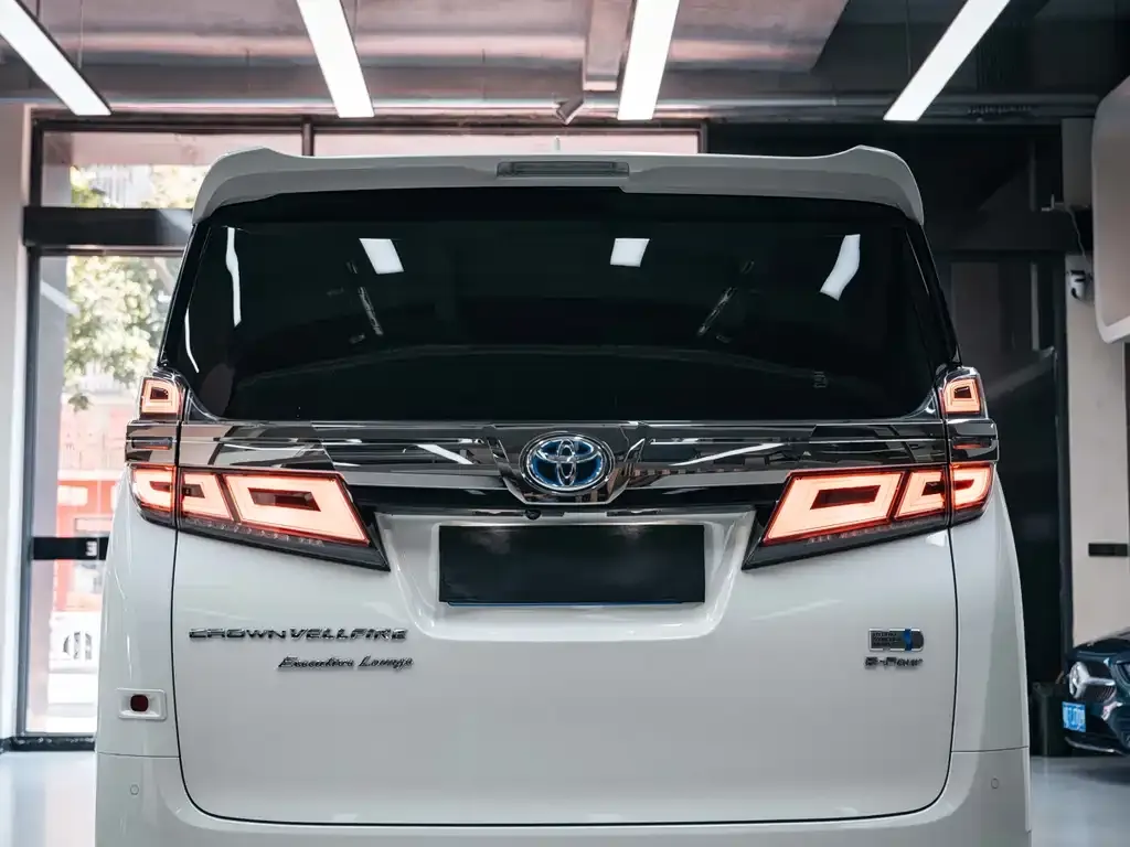Toyota Vellfire 2024 из CN, фото 3