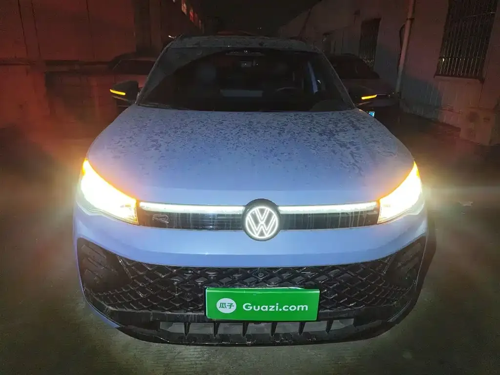 Volkswagen Tiguan L 2024 из CN, фото 4
