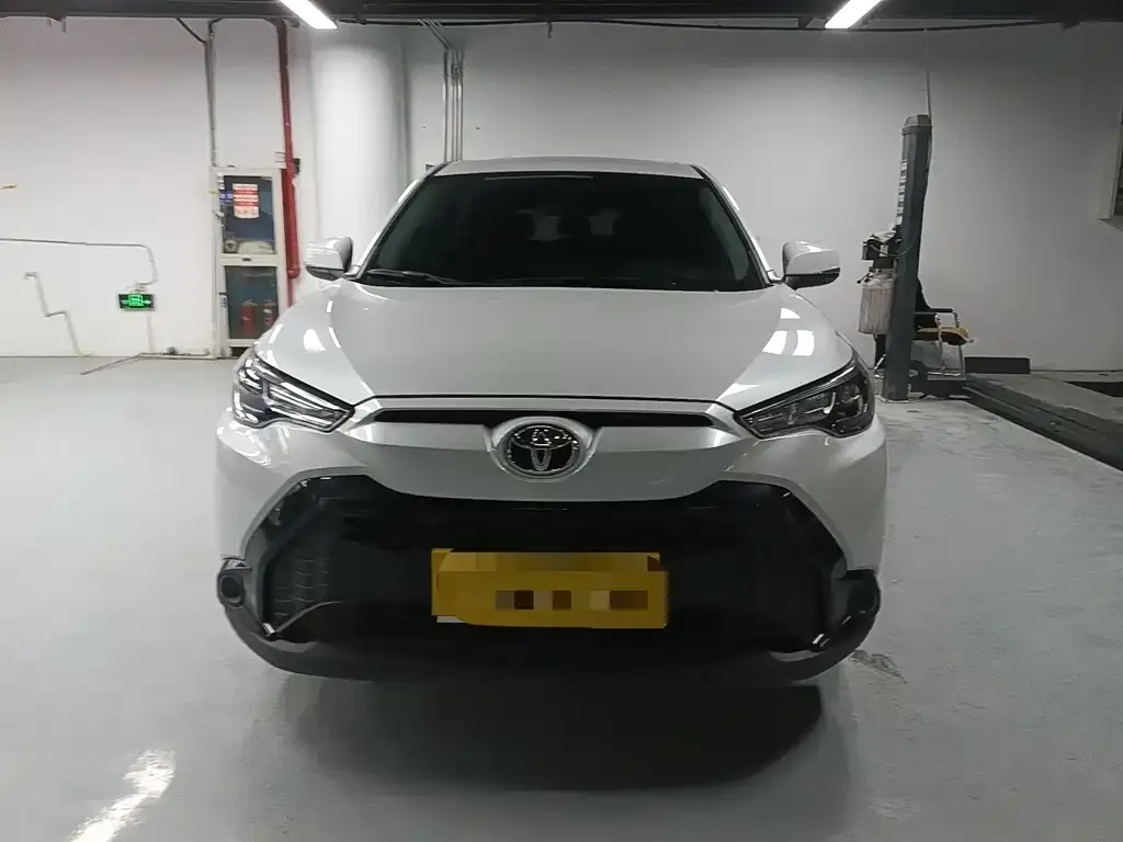 Toyota Frontlander 2024 из CN, фото 1