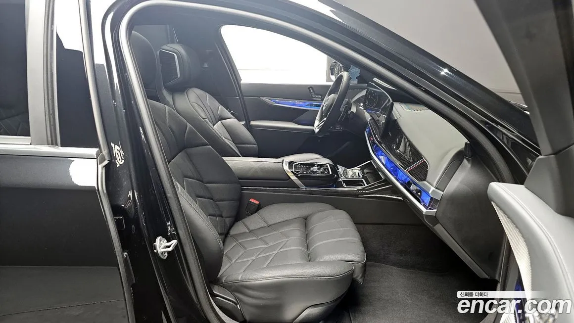 BMW 7-Series 2025 из KR, фото 8