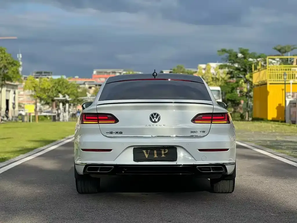 Volkswagen CC — фото 2