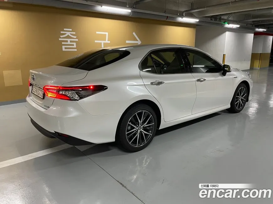 Toyota Camry 2024 из KR, фото 8