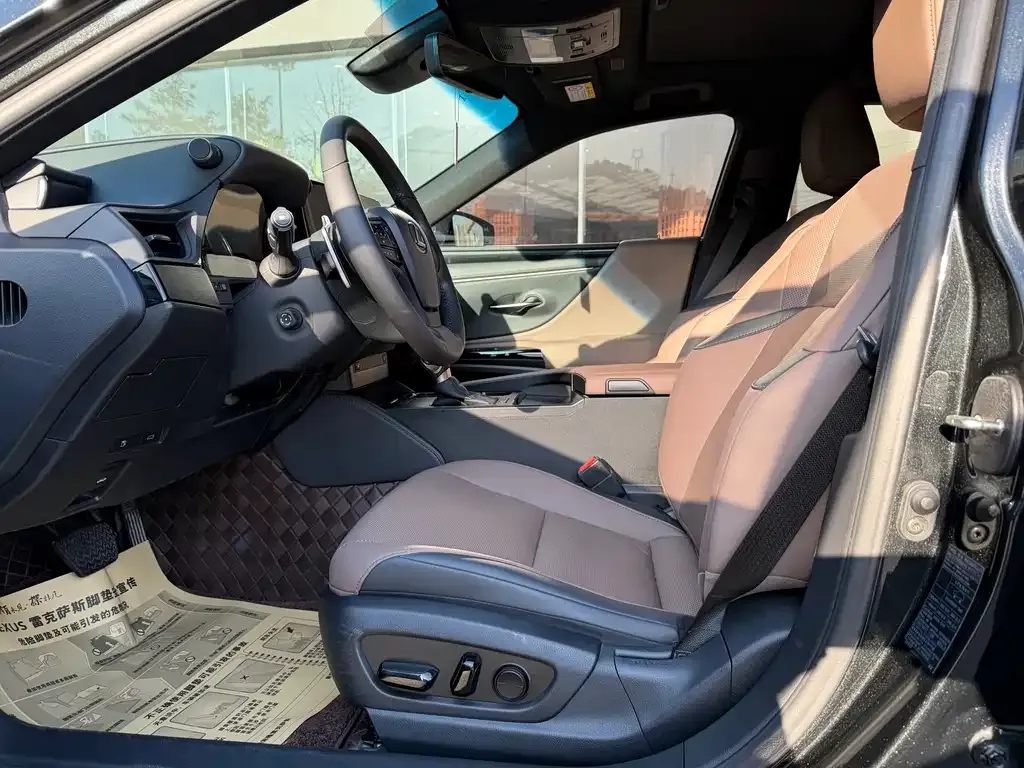 Lexus ES 2024 из CN, фото 8