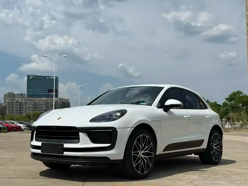 Porsche Macan — фото 1