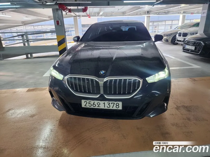BMW 5-Series — фото 6