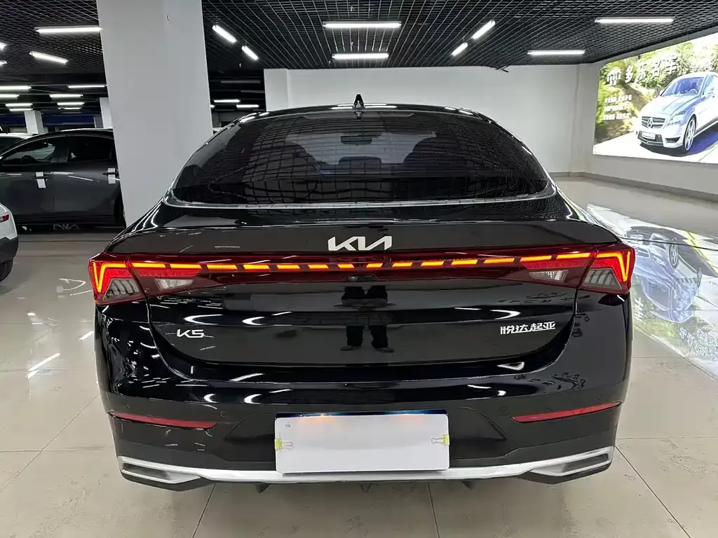 Kia K5 2023 из CN, фото 7