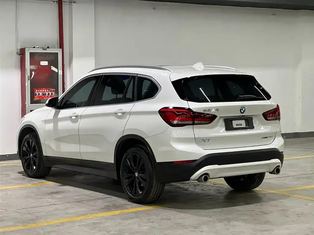 BMW X1 2021 из CN, фото 3