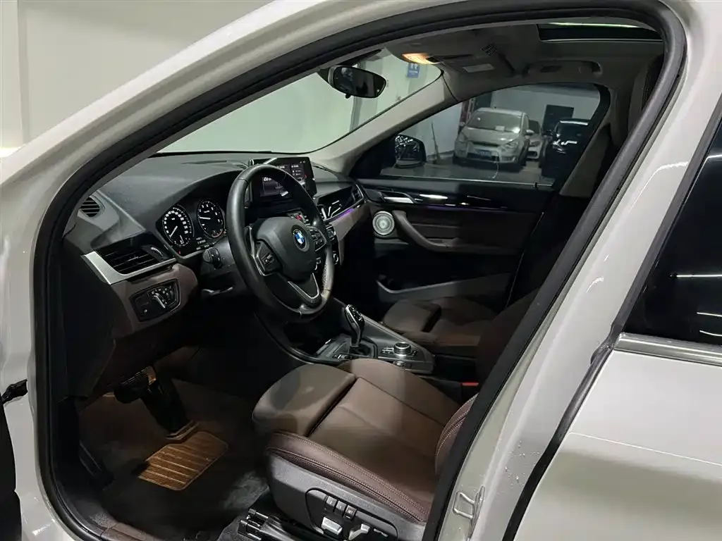 BMW X1 2021 из CN, фото 7