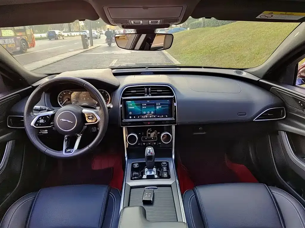 Jaguar XEL 2021 из CN, фото 5
