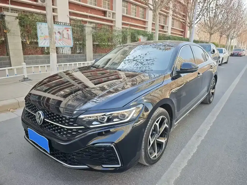 Volkswagen Passat 2024 из CN, фото 1