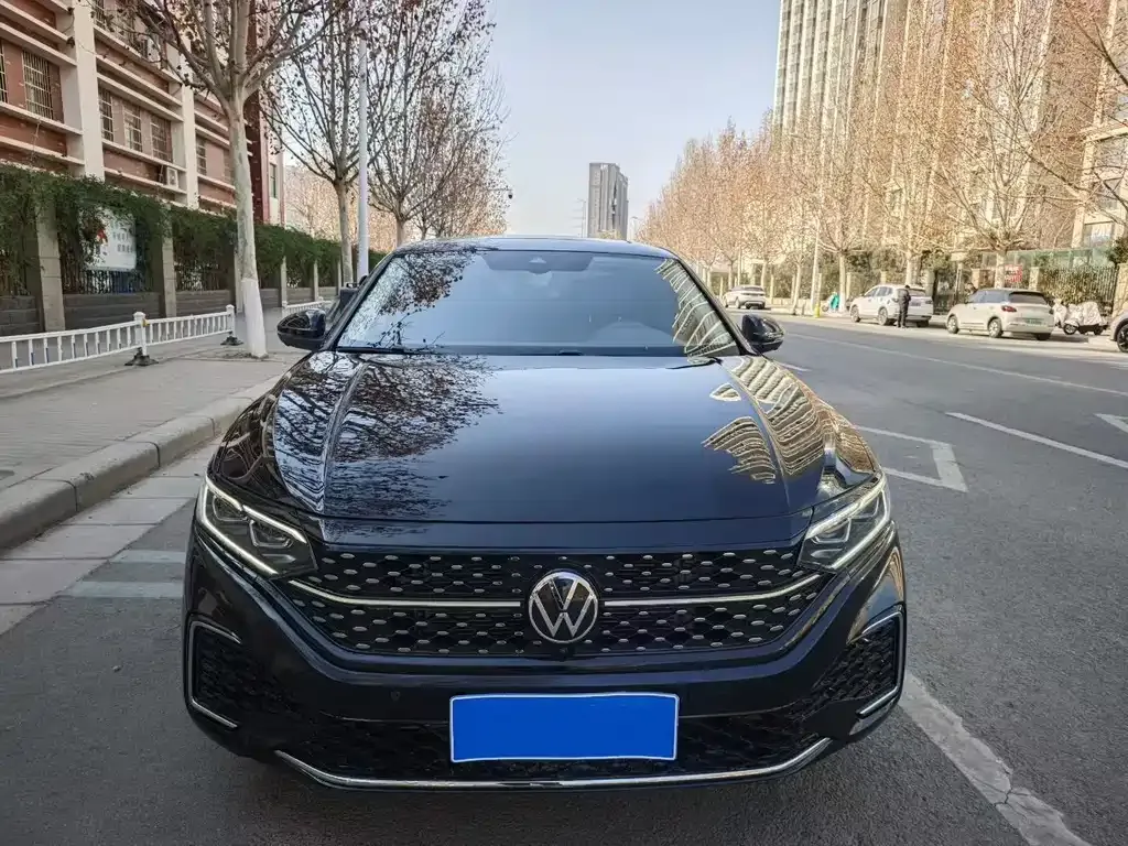 Volkswagen Passat 2024 из CN, фото 4