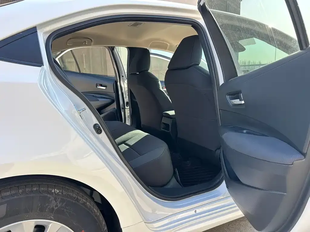Toyota Corolla 2021 из CN, фото 6