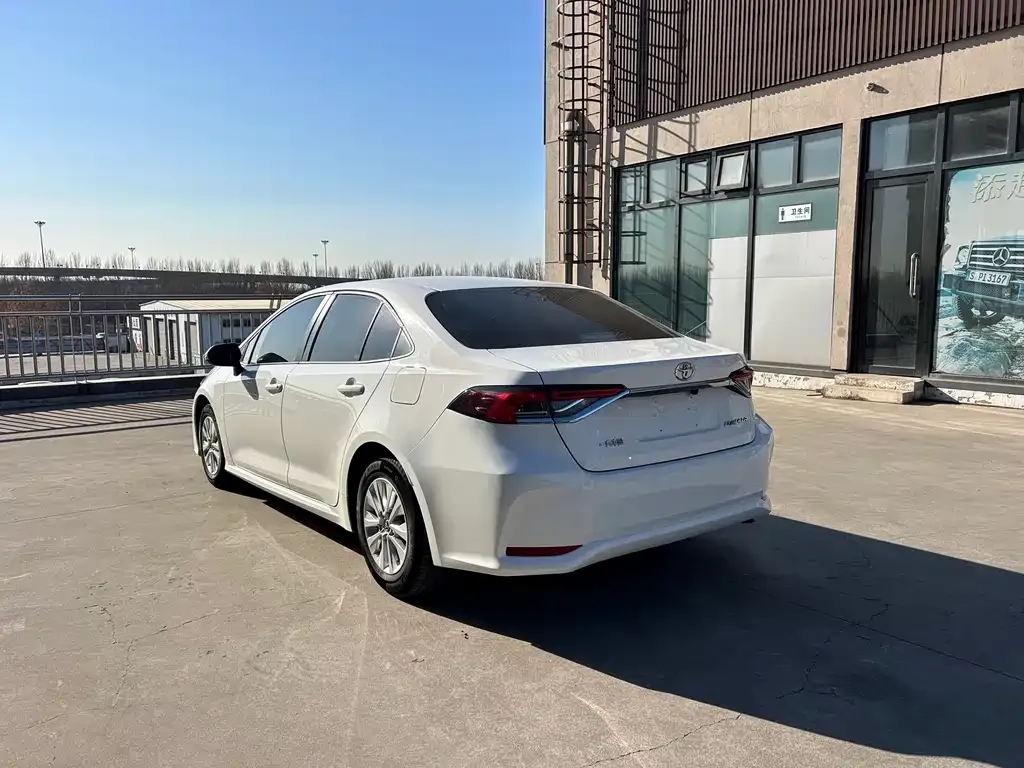 Toyota Corolla 2021 из CN, фото 8